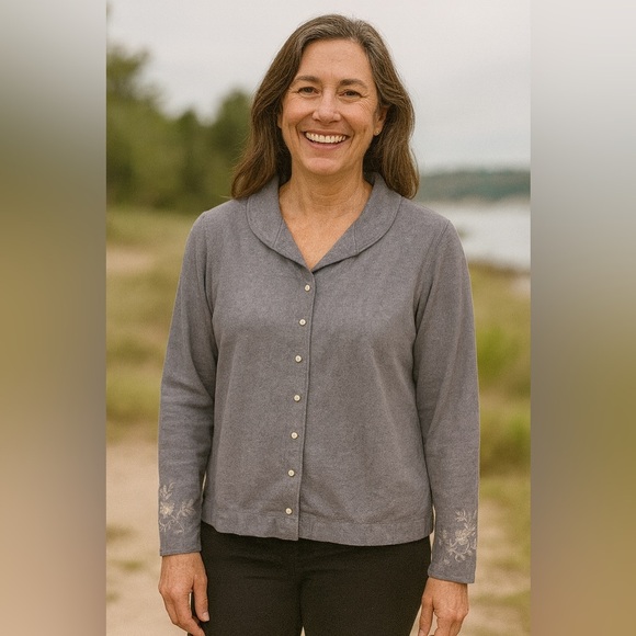 J. Jill Flowered Sleeve Button Down Top Size Large​​​ - Picture 1 of 7